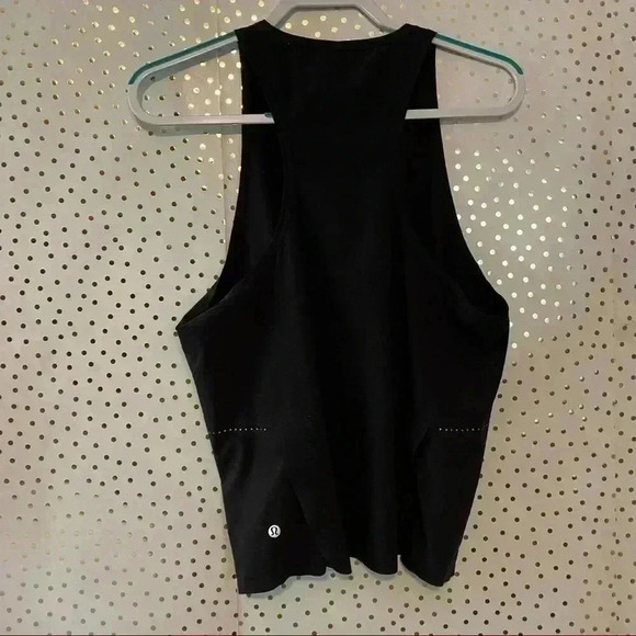 Lululemon Black Top - Picture 10 of 10
